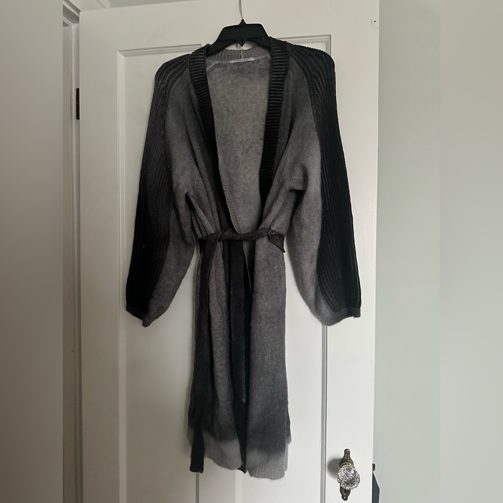 Beautiful TANDEM sweater